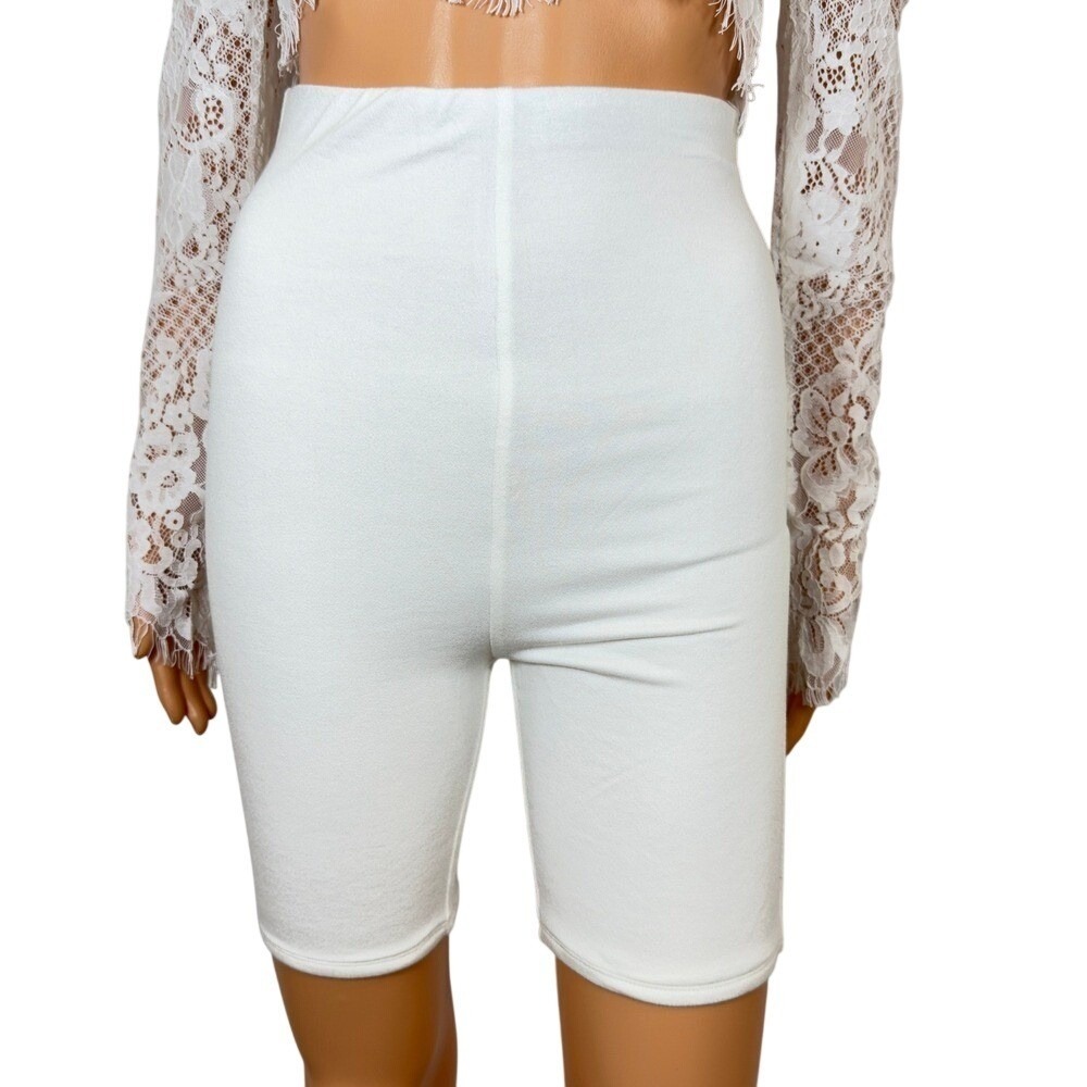 Naked Wardrobe Medium Baby Mama White Maternity Biker Shorts High Waist NEW - Picture 4 of 13